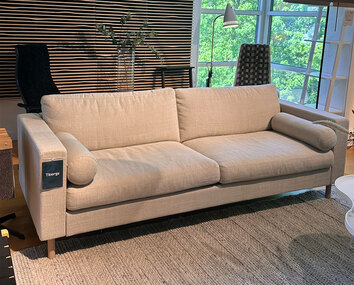 Solid-soffa-swedese