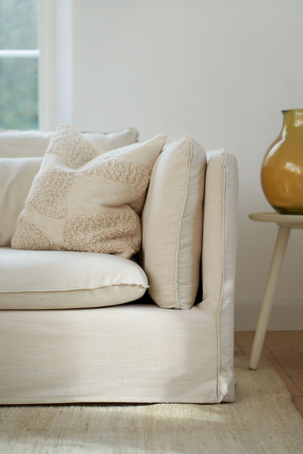 Vidar-Soffa-3,5-Timber-Cream-Miljo